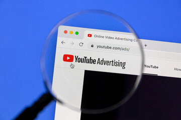 Effective Social Media Marketing Strategy for Brand Awareness 6 youtube aDVERSESING